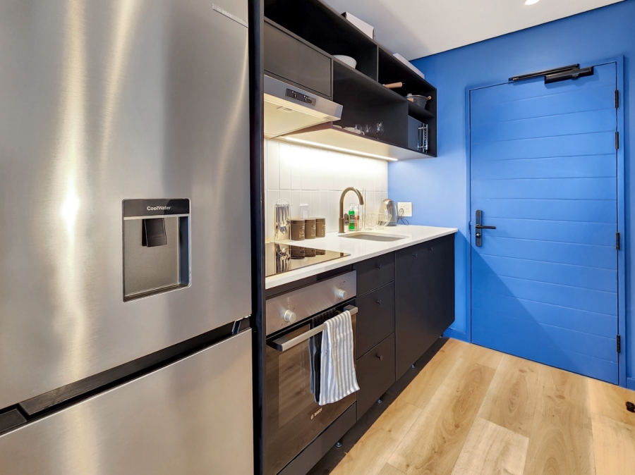 1 Bedroom Property for Sale in Sea Point Western Cape